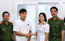 Nữ đại úy hải quân ở Nha Trang nhặt gần 80 triệu đồng, tìm trả người đánh rơi