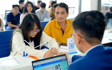 Trường Đại học Văn Hiến tặng học bổng 50% học phí