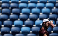 Players, fans brace for extreme heat at Australian Open