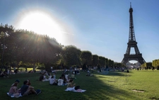 Japanese among female scientists to be inscribed on Eiffel Tower