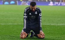 Real Madrid and PSG miss automatic qualification on frenetic group-stage finale