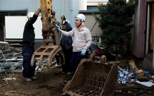 Foreign workers in Japan hit record 2.57 million