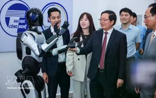 Vietnam National University urged to lead in technology development