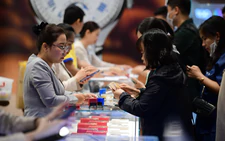 Int’l experts highlight key priorities for Vietnam’s high-income ambition