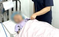 4 family members in Ho Chi Minh City hospitalized with severe poisoning after eating red grouper