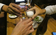 Weakened satisfaction likely to drive excessive drinking