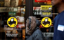 US judge tosses Buffalo Wild Wings lawsuit that has 'no meat on its bones'