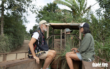 Foreign tourists visit villages, experience farmwork in Vietnam's Central Highlands 