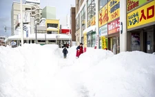 27 dead, 290 injured in heavy snow since January 20 in Japan