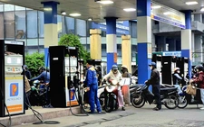Vietnam cuts fuel prices after recent hike