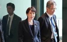 Japan oks bills for full coverage of childbirth costs