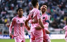 Messi scores 900th career goal but Miami crash out