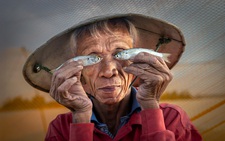 In Vietnam, award-winning image turns fisherman into role model for emulators