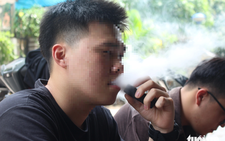 Study finds 14% of Vietnamese students tried e-cigarettes despite ban