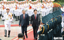 Breakfast @ Tuoi Tre News - April 23