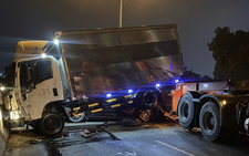 6-vehicle pile-up causes traffic gridlock on Ho Chi Minh City bridge