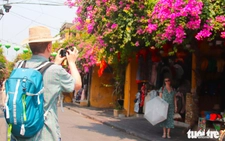 Breakfast @ Tuoi Tre News — April 6