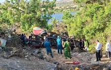 Bus crash kills 4, injures 12 in Vietnam’s Lam Dong 