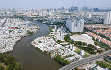 Ho Chi Minh City to mark 515km of riverbanks for public park, road construction