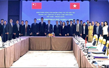 Vietnam, China hold talks on East Vietnam Sea issues