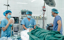 Hanoi hospitals race to treat 28 survivors after fatal expressway passenger bus crash