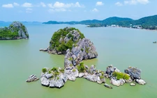 Vietnam’s Hon Phu Tu landmark still awaits restoration nearly 20 years after collapse