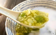 ‘Discarded’ part of pomelo helps Vietnam create globally praised dessert