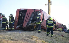 12 killed as Polish bus veers off Hungary highway