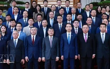 PM urges Chinese firms to increase investment with higher quality, advanced technologies