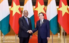 President of Côte d’Ivoire NA concludes official visit to Vietnam