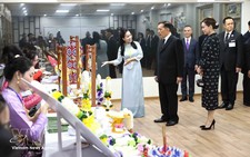 Thai King and Queen visit Hanoi University