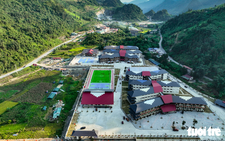 School in northern Vietnam marries modern design with highland ethnic heritage