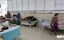 Police probing suspected ‘banh mi’ poisoning case that killed one among 379 victims in Vietnam