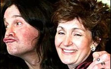 Ozzy Osbourne hoãn tour biểu diễn châu Âu