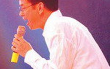 Ca sĩ hải ngoại: Ước mơ được hát trên quê hương
