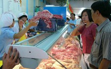 Mở quầy thịt sạch Vissan tại chợ đầu mối Tam Bình