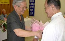 Nhà nghiên cứu Thái Hồng nhận giải thưởng Trần Văn Giàu