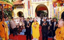 Đại lễ Phật đản Phật lịch 2548