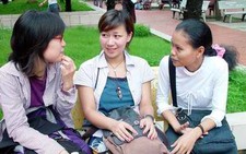 Trò tây thầy ta