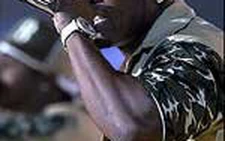 J.Lo hồi sinh nhưng bị 50 Cent 