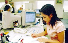 Thời của bệnh... văn phòng