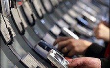 Nhiều loại máy điện thoại giải trí được giới thiệu tại  CeBIT Hanover