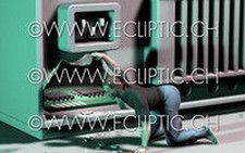 Tội phạm kỹ thuật cao xâm hại kinh tế Anh