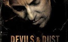 Bruce Springsteen thắng lớn với Devils & Dust