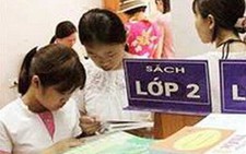Chống in lậu sách giáo khoa: Hạ giá để tự cứu mình
