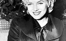 Marilyn Monroe không tự sát?