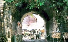 Thành nhà Mạc tan hoang!
