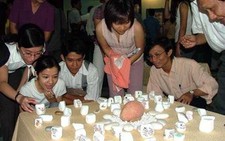 Khai mạc 