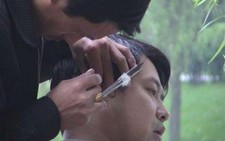 Cạo mặt, ráy tai...: Cả kho vi khuẩn, nấm!