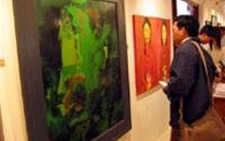 Các triển lãm đương đại: Có thu hẹp được khoảng cách?